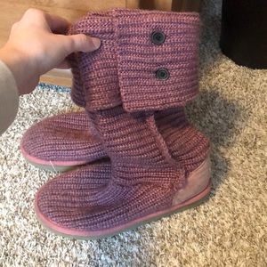 Magenta uggs